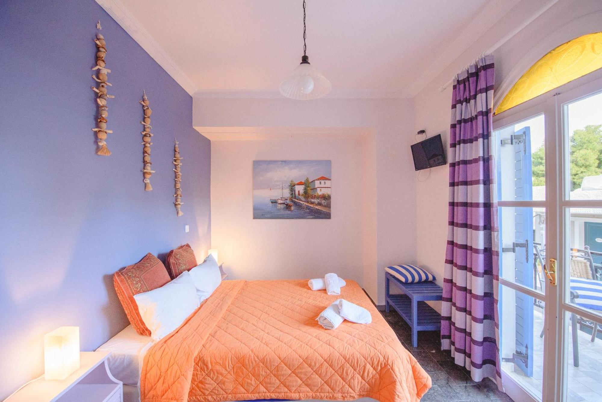 Maria Studios Poros Town Room photo