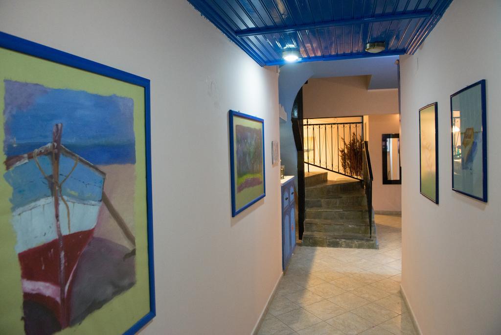 Maria Studios Poros Town Exterior photo