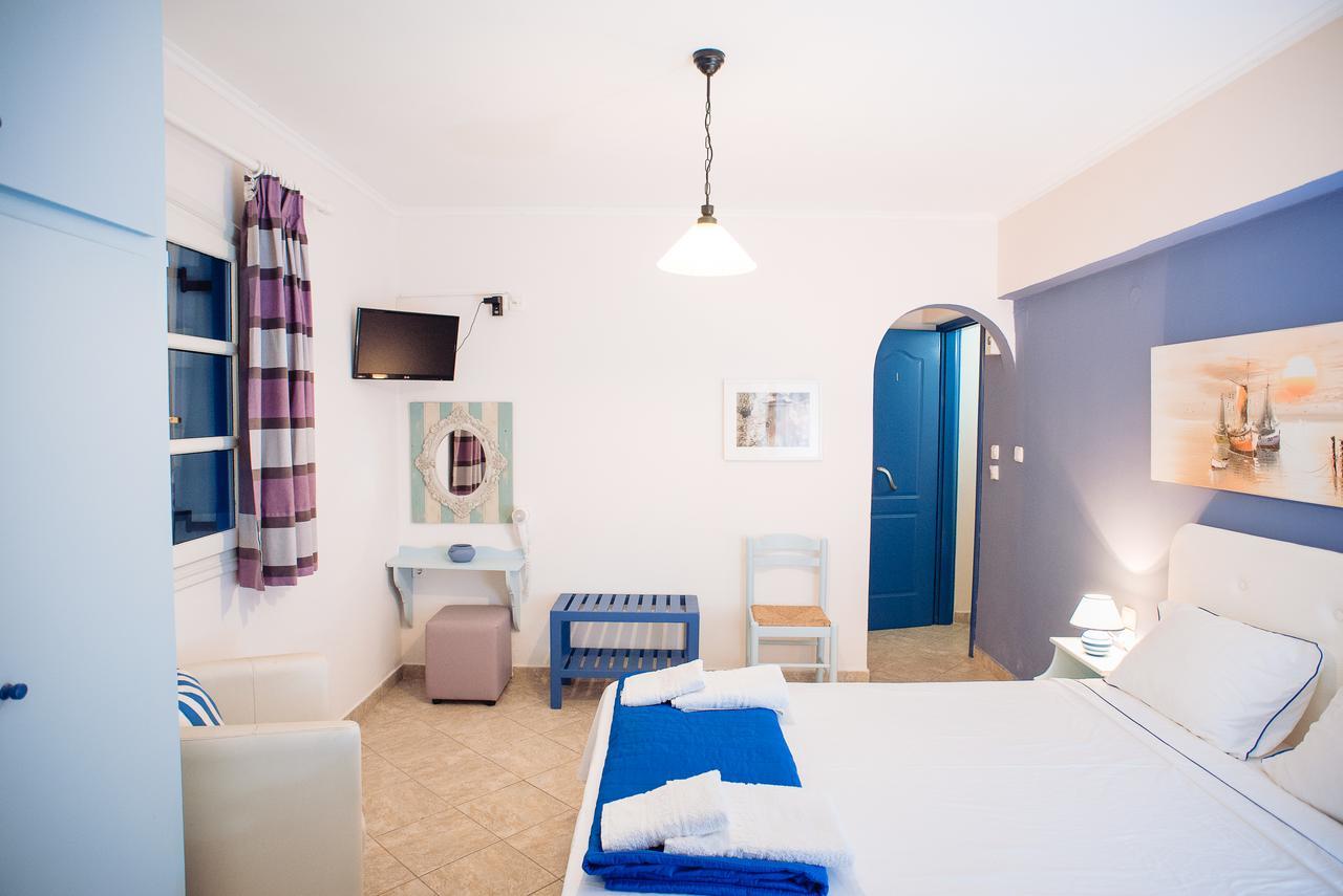 Maria Studios Poros Town Exterior photo